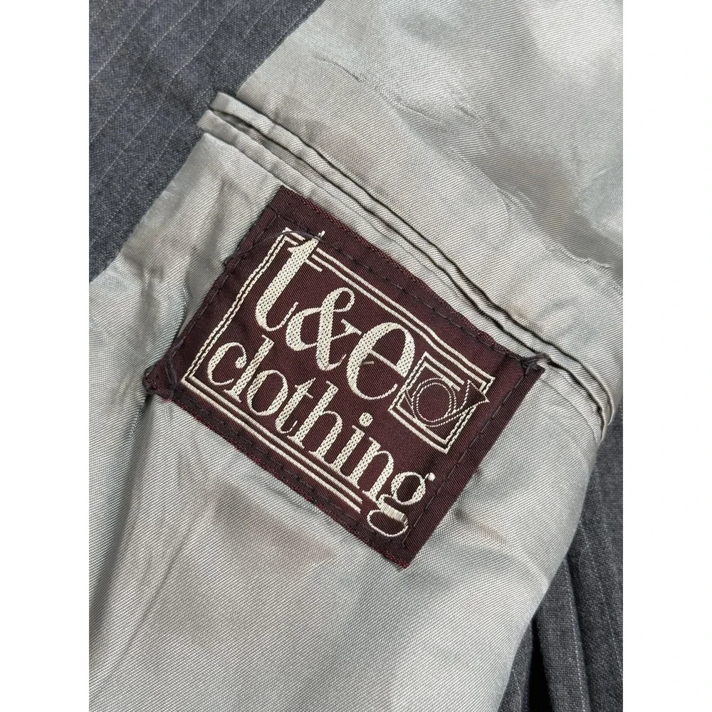 t&e clothing Suit Mens 48 Gray Pinstripe 3 Piece Jacket‎ Vest Pants 2 Button